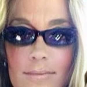 Meet your Posher, Cari